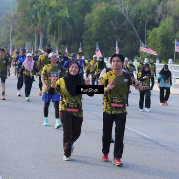 Runner Photo 7118393