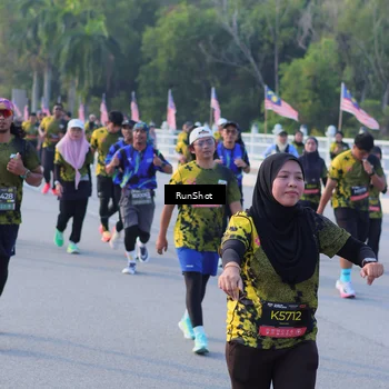 Runner Photo 7118414