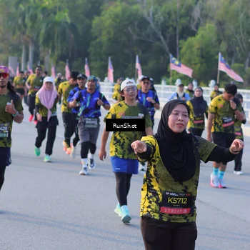 Runner Photo 7118415