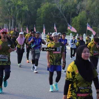 Runner Photo 7118416
