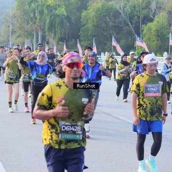 Runner Photo 7118424
