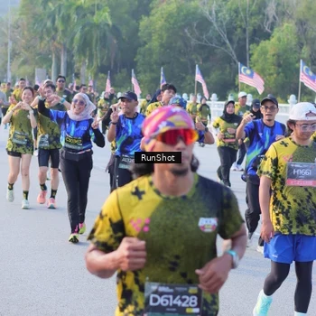 Runner Photo 7118426