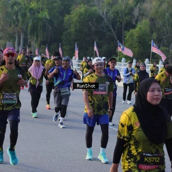 Runner Photo 7118427
