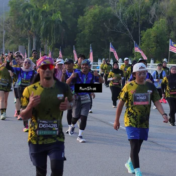 Runner Photo 7118440