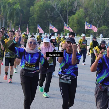 Runner Photo 7118444