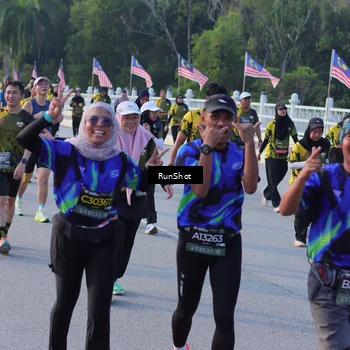 Runner Photo 7118445