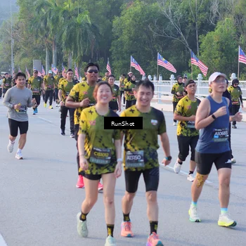 Runner Photo 7118474