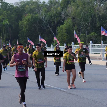 Runner Photo 7118529