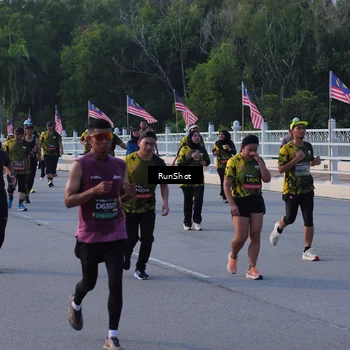 Runner Photo 7118533