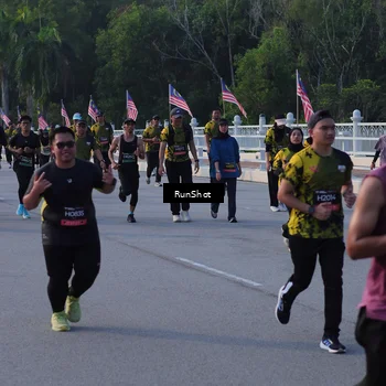Runner Photo 7118536