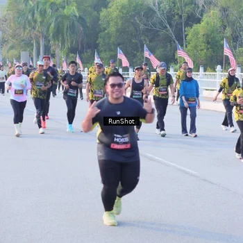 Runner Photo 7118547