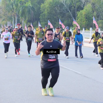 Runner Photo 7118551