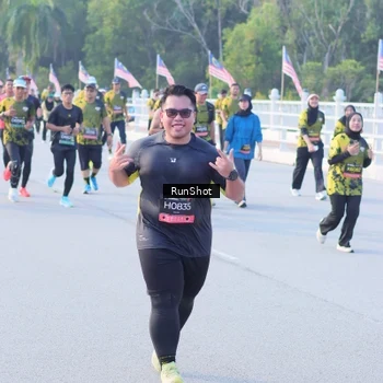 Runner Photo 7118554