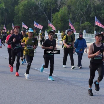 Runner Photo 7118578