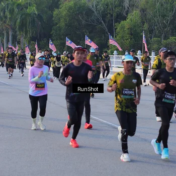 Runner Photo 7118590