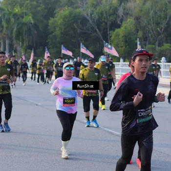 Runner Photo 7118593