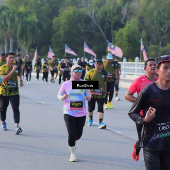 Runner Photo 7118597