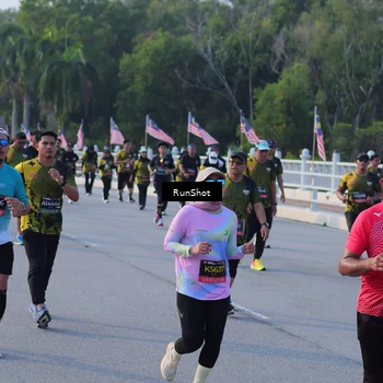 Runner Photo 7118610