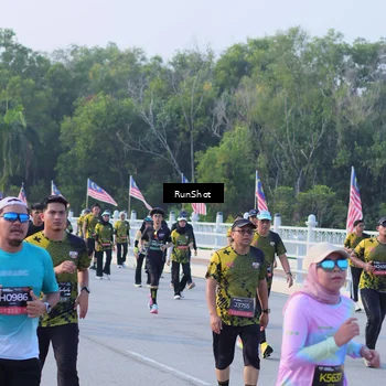 Runner Photo 7118618