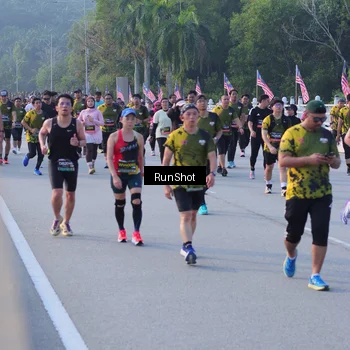 Runner Photo 7118631