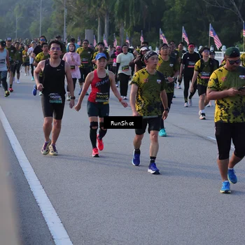 Runner Photo 7118635