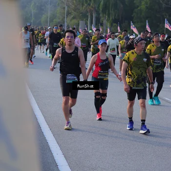Runner Photo 7118643