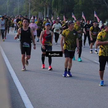 Runner Photo 7118651