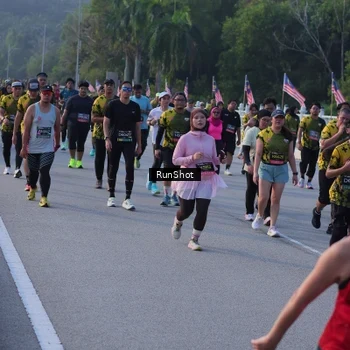 Runner Photo 7118675