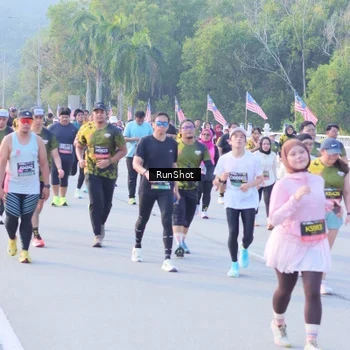 Runner Photo 7118683