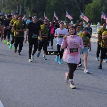Runner Photo 7118688