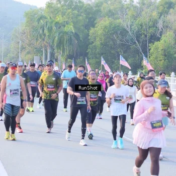Runner Photo 7118690