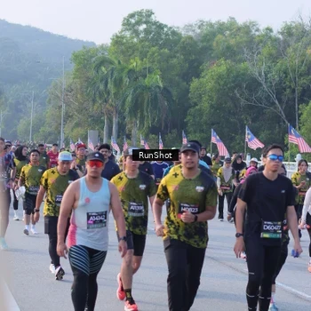 Runner Photo 7118693