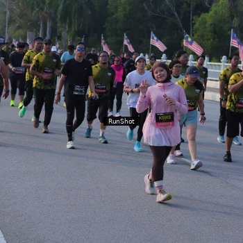 Runner Photo 7118697