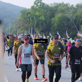 Runner Photo 7118705