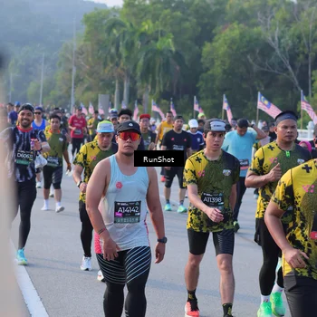 Runner Photo 7118709