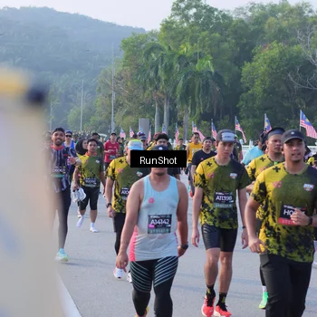 Runner Photo 7118710
