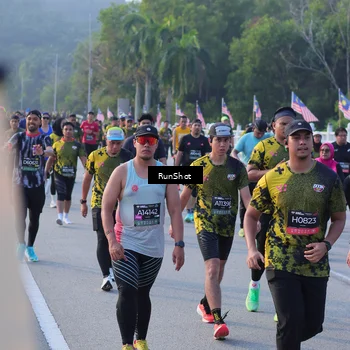 Runner Photo 7118713