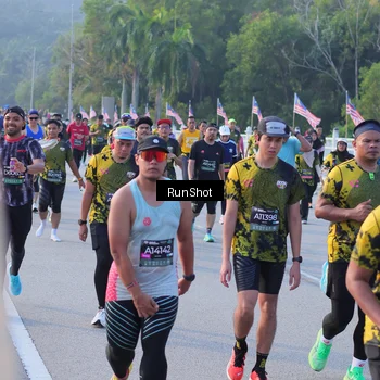 Runner Photo 7118732