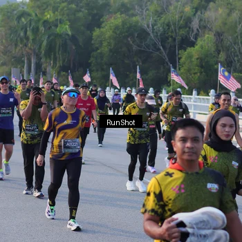 Runner Photo 7118734