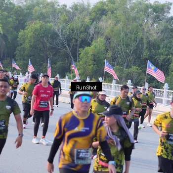 Runner Photo 7118744