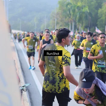 Runner Photo 7118758