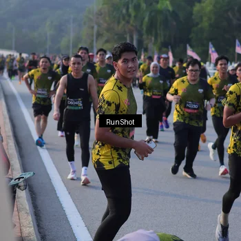 Runner Photo 7118760