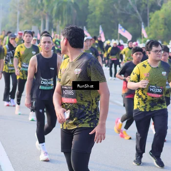 Runner Photo 7118769