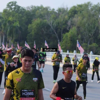 Runner Photo 7118811