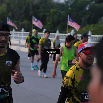 Runner Photo 7118882