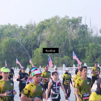 Runner Photo 7118886