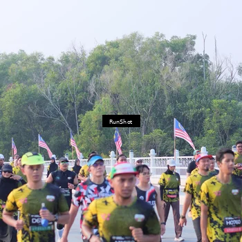 Runner Photo 7118888