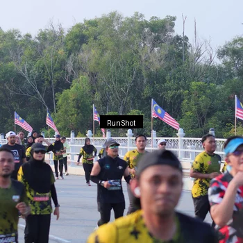 Runner Photo 7118923