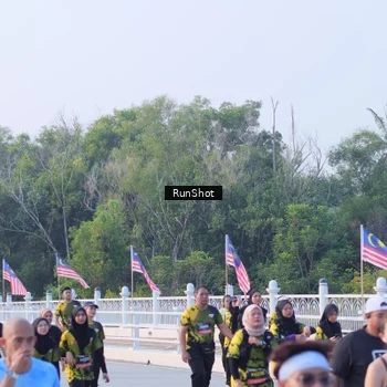 Runner Photo 7118949