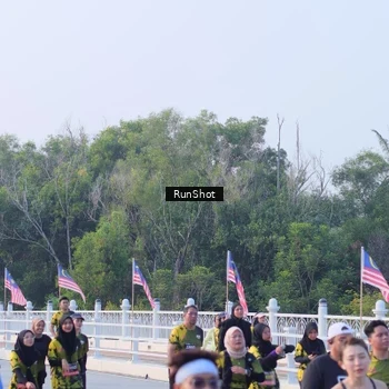 Runner Photo 7118951